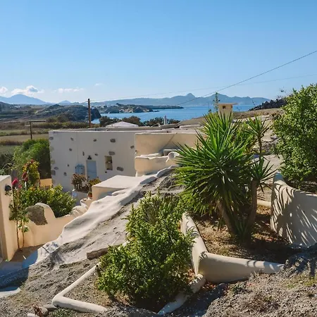 Aloni Cave House Пачаина