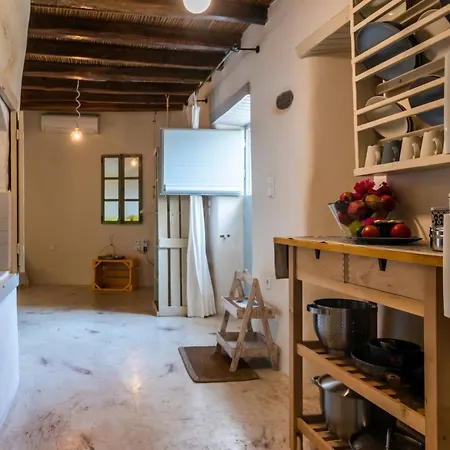 Aloni Cave House Villa