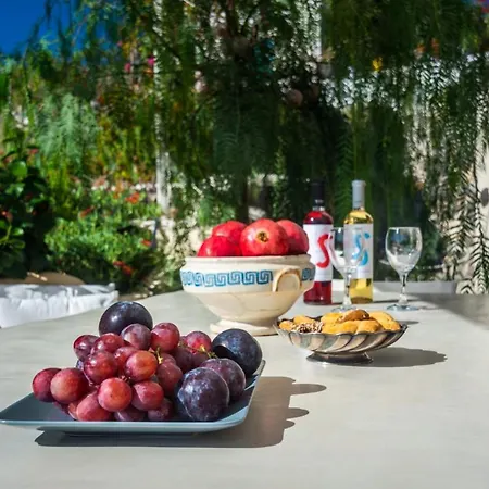 Villa Aloni Cave House *