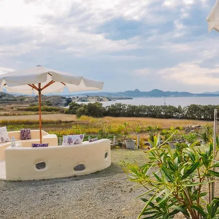 Aloni Cave House Villa *