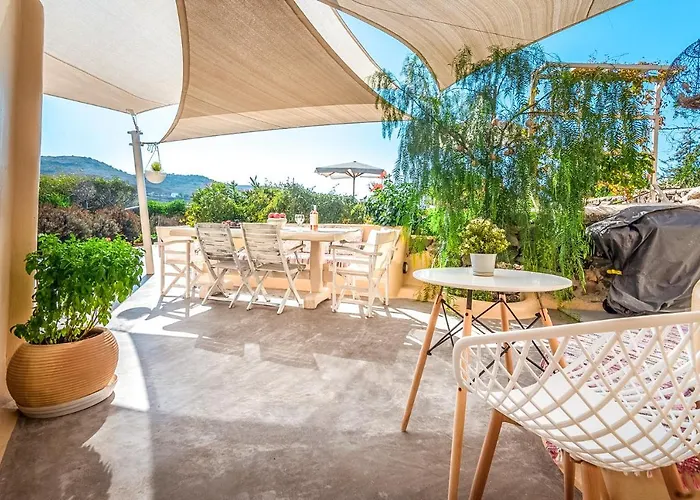 Aloni Cave House * Pachaina