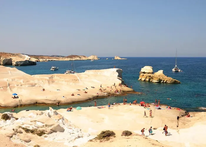 Aloni Cave House * Pachaina